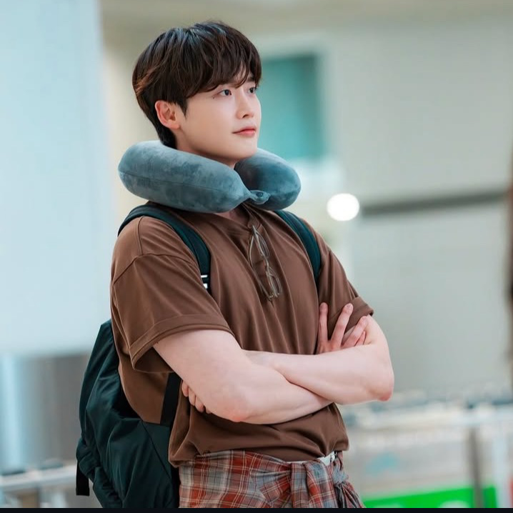 Recent activity shot of Lee Jongsuk