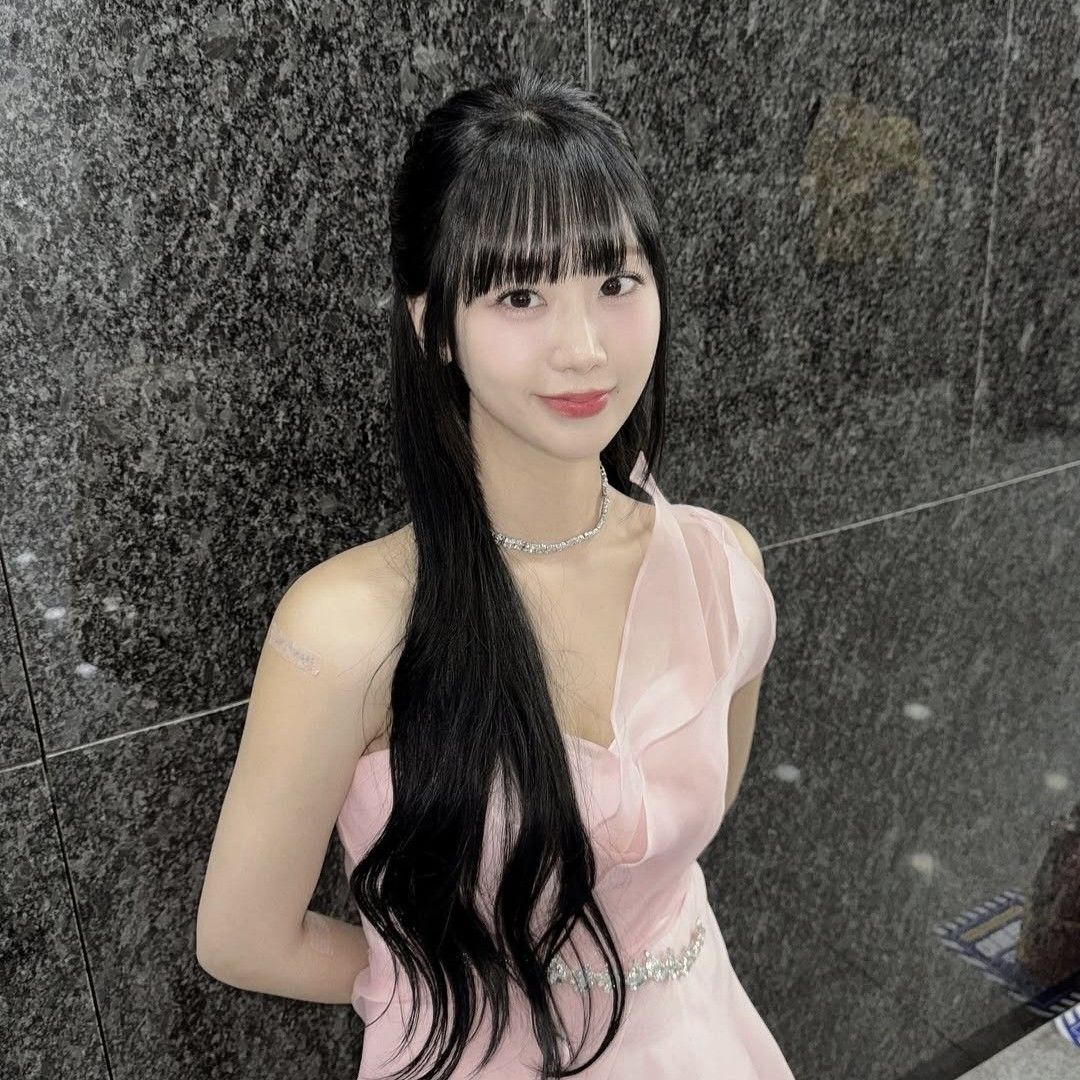 A moment captured by a fan of Kang Hyeyeon