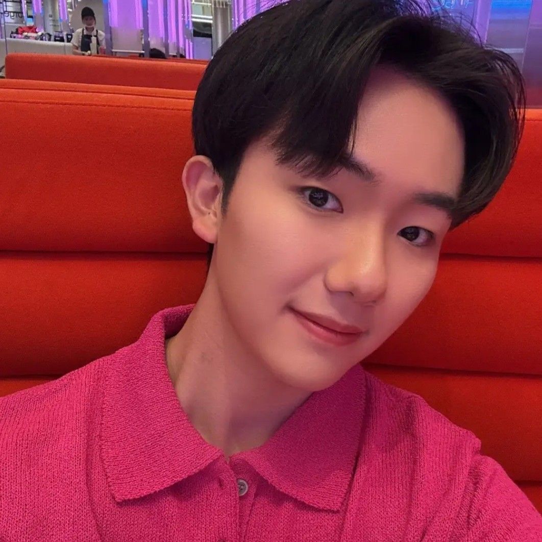 Behind-the-scenes cut of Nam Seungmin