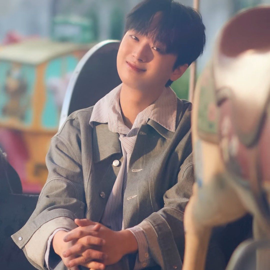 李灿元的最新照片