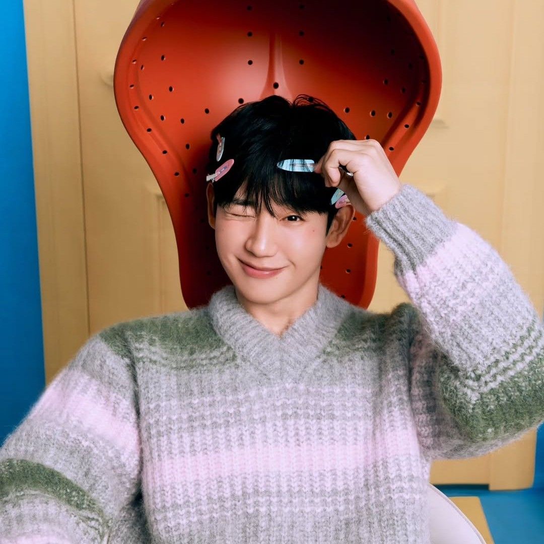 粉丝拍下的丁海寅瞬间