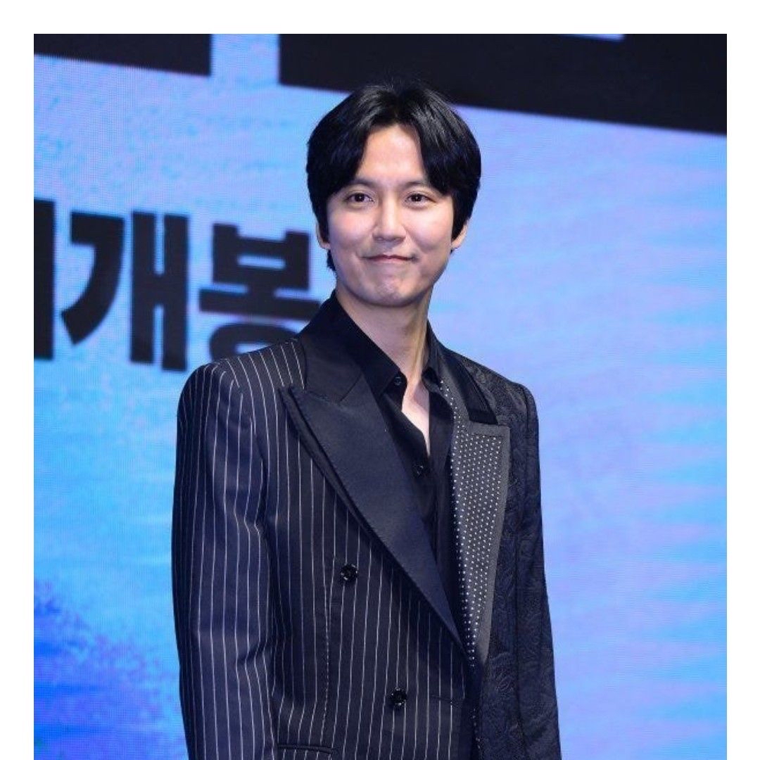 Recent activity shot of Kim Namgil