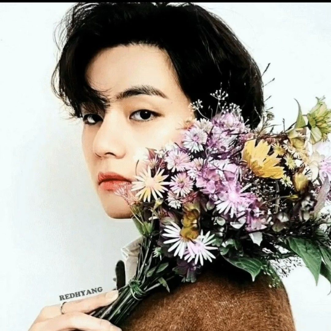 김태형 (뷔)의 최신 사진