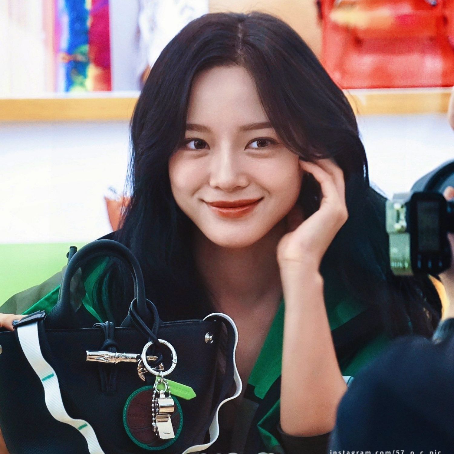 Momen yang diabadikan oleh penggemar Kim Sejeong