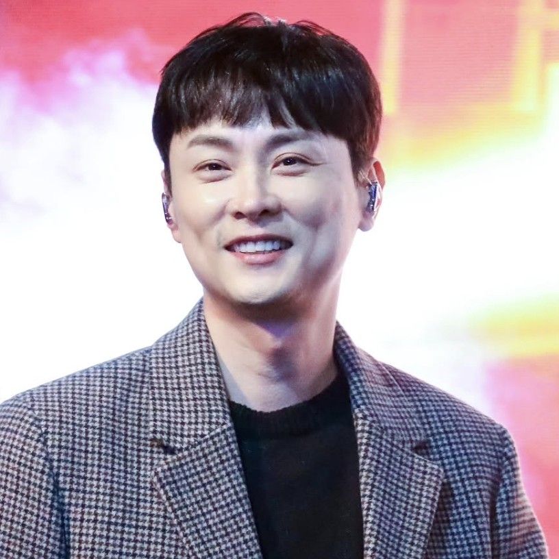 Latest photo of Min Kyunghoon