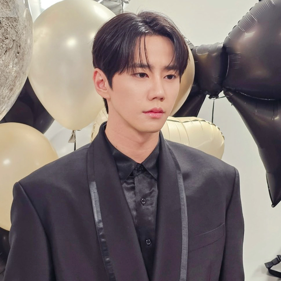 Recent activity shot of Lee Junyoung