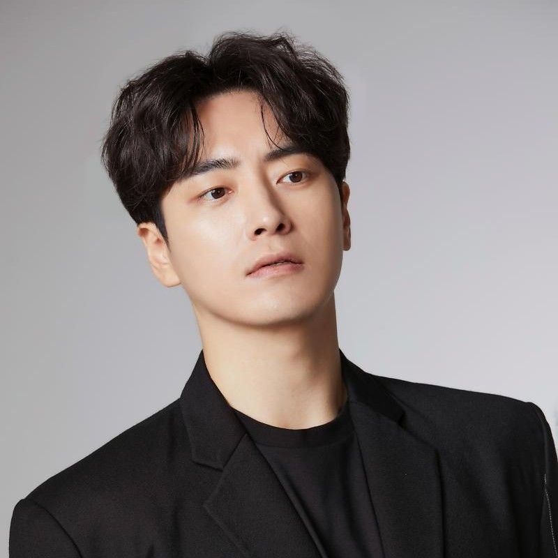 Latest photo of Lee Joonhyuk