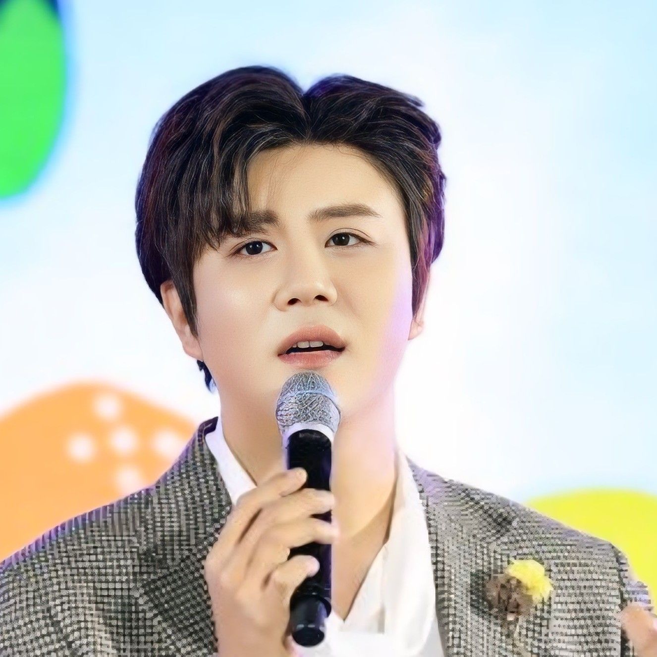 Recent activity shot of Jin Haesung