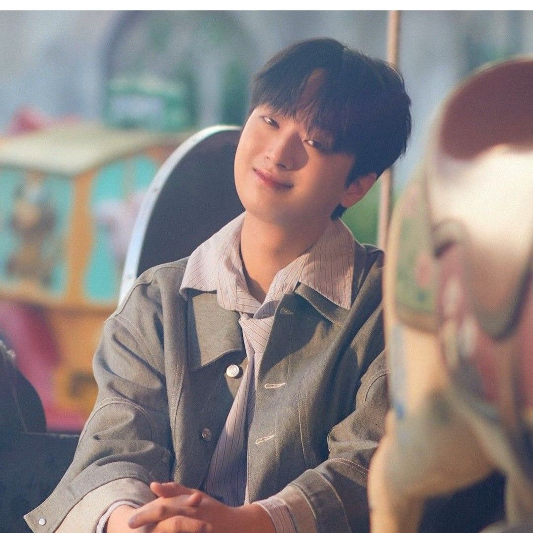 Foto kegiatan terbaru dari Lee Chanwon