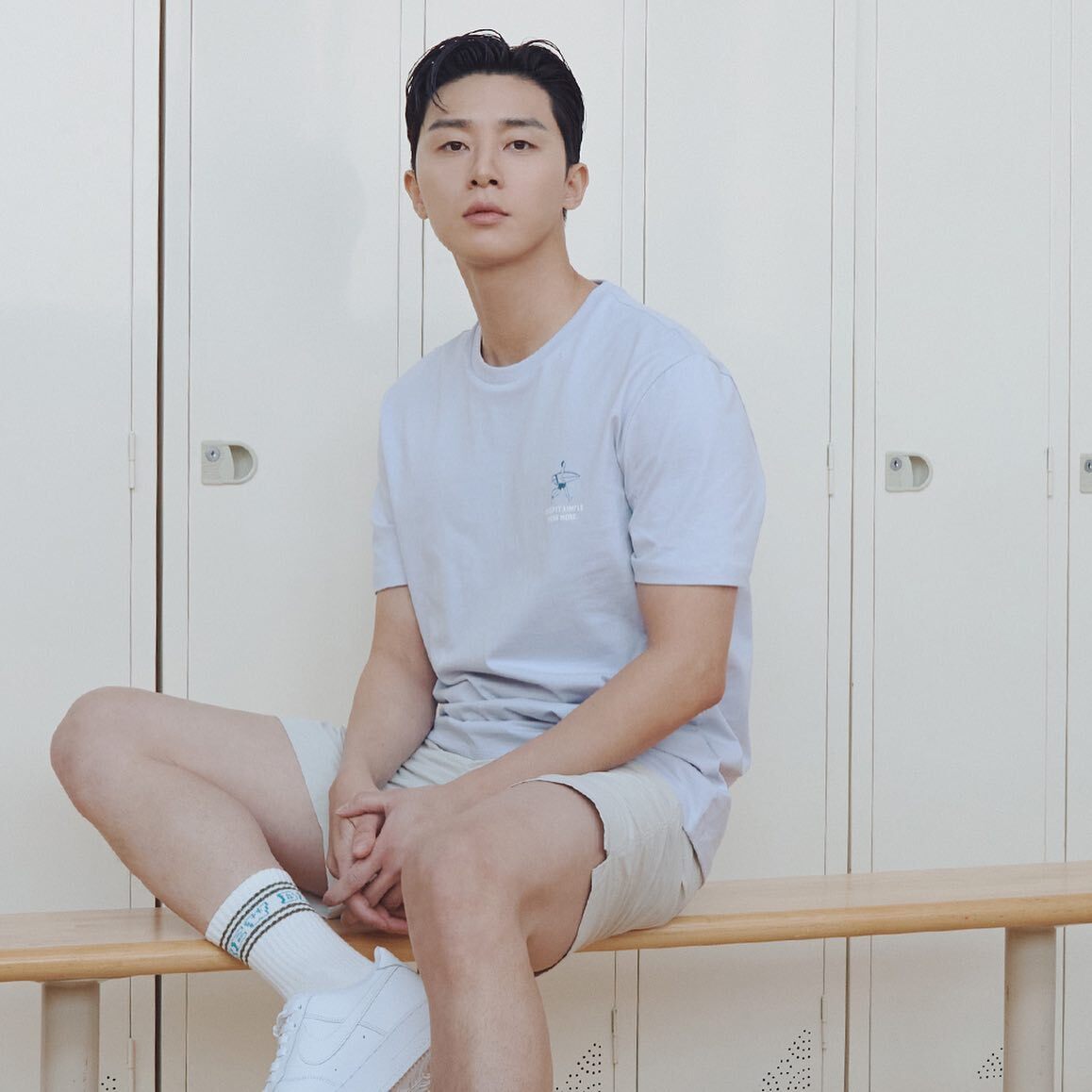 Behind-the-scenes cut of Park Seojoon