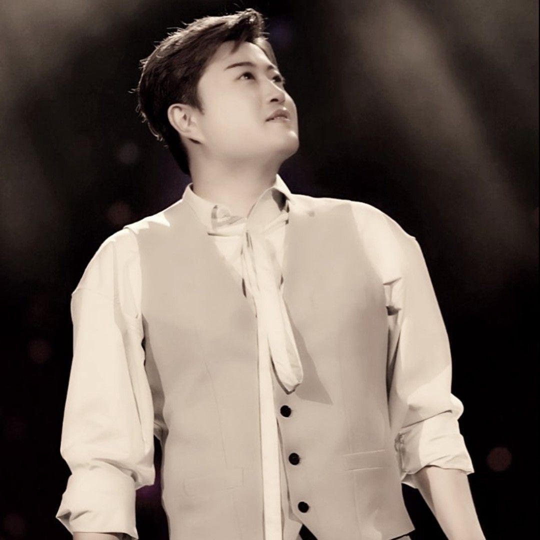 A moment captured by a fan of Kim Hojoong