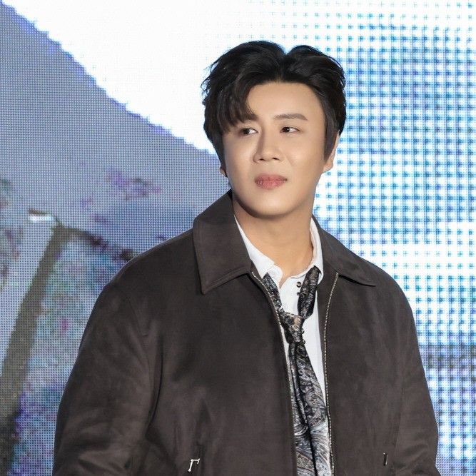 晋海成的最新照片