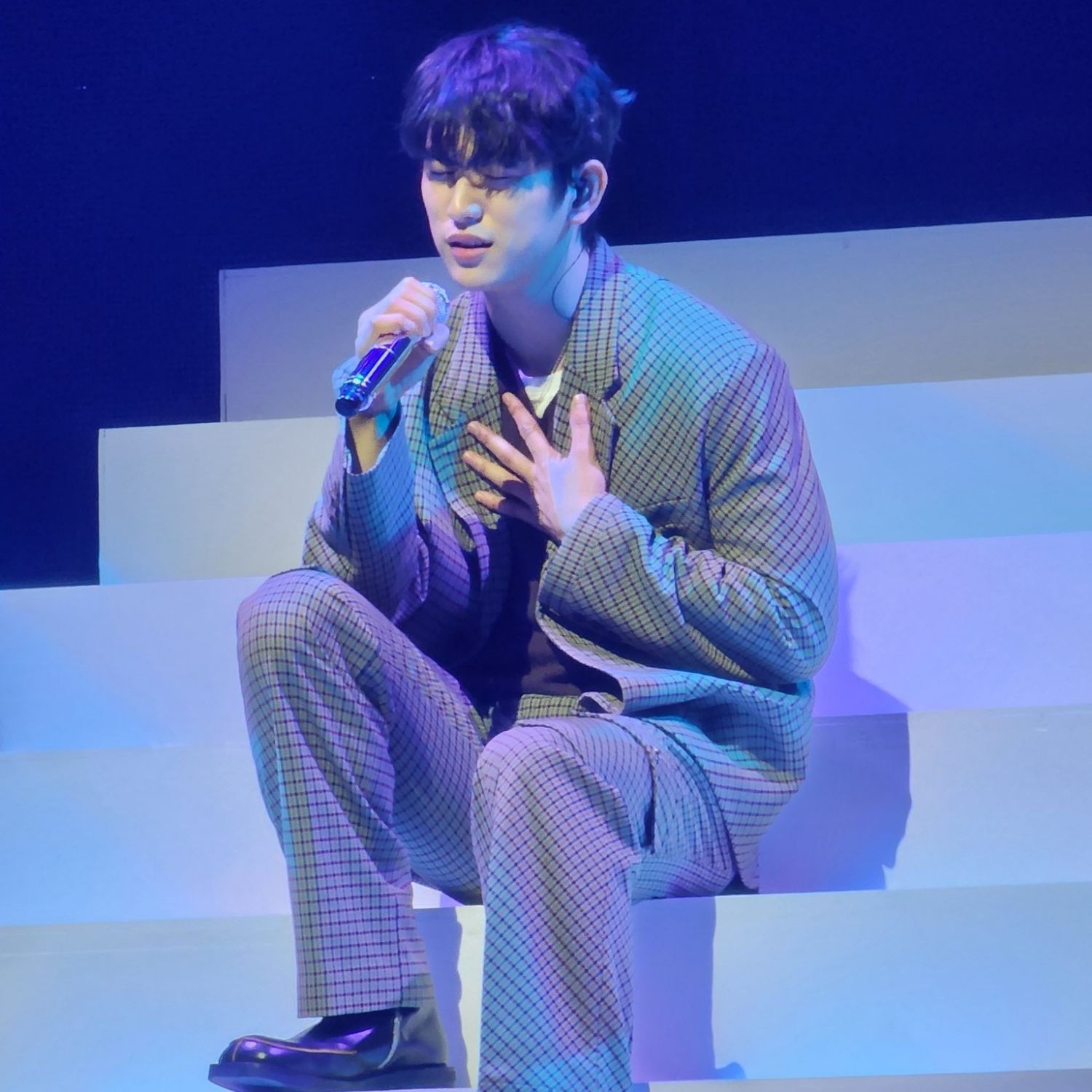 パク・ジニョンのビハインドカット