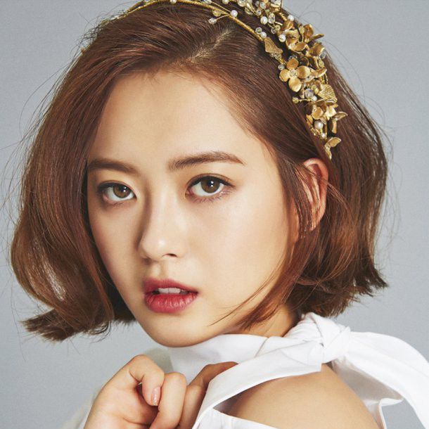 A moment captured by a fan of Go Ara