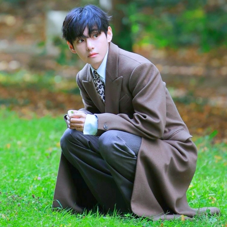Foto terbaru dari Kim Taehyung (V)