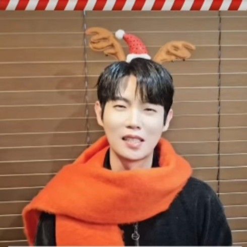 Latest photo of Son Taejin