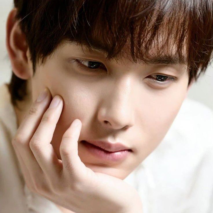 A moment captured by a fan of Lim Siwan