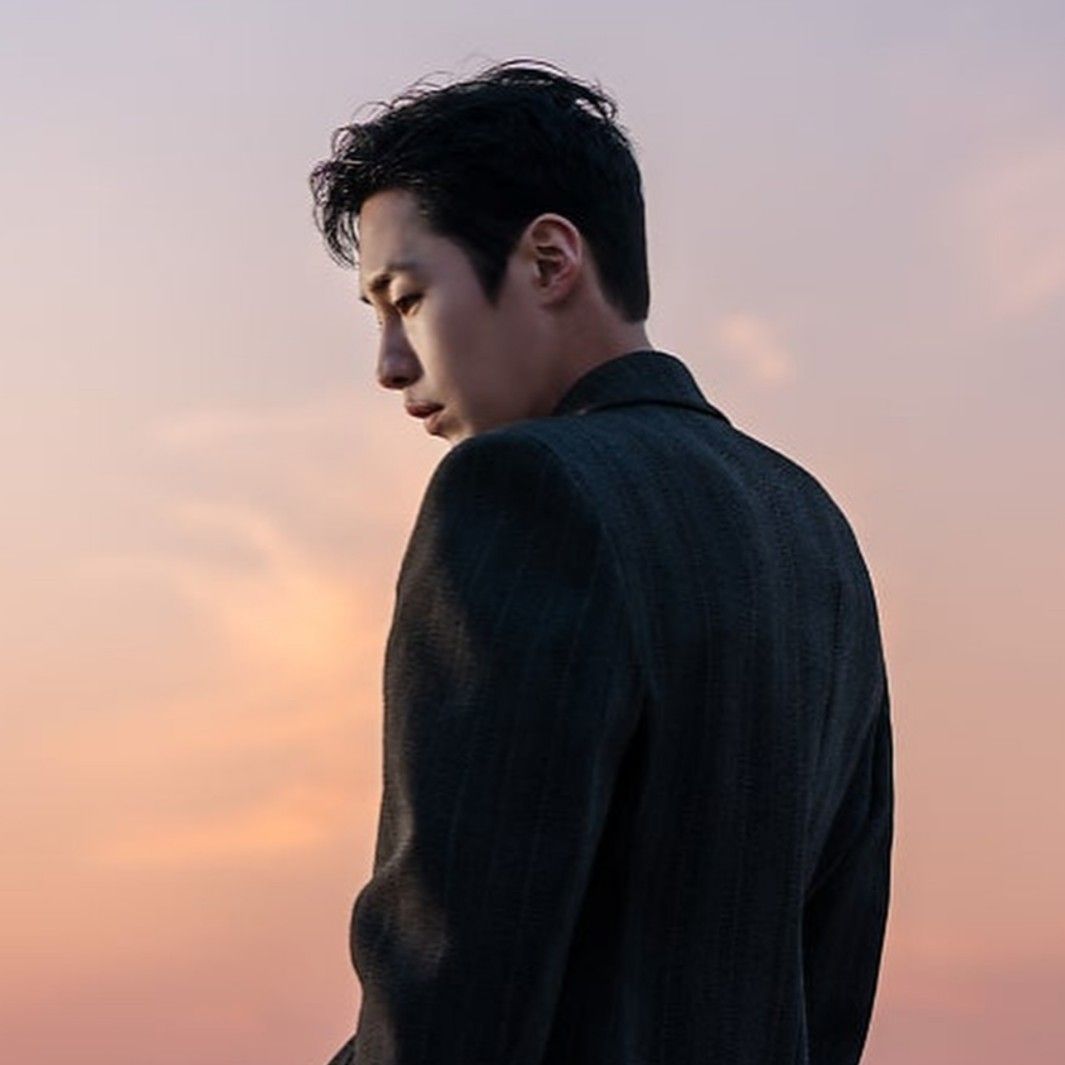 Recent activity shot of Lee Jaewook