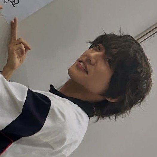 Recent activity shot of Lee Seungyoon