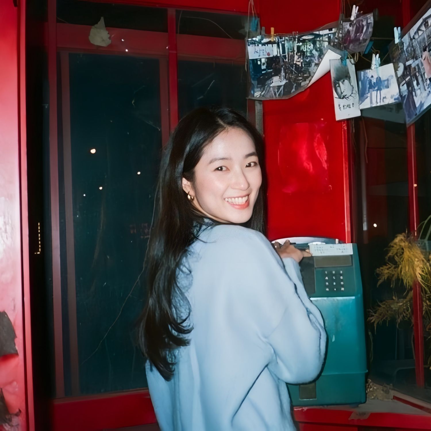 A moment captured by a fan of Kim Hyeyoon