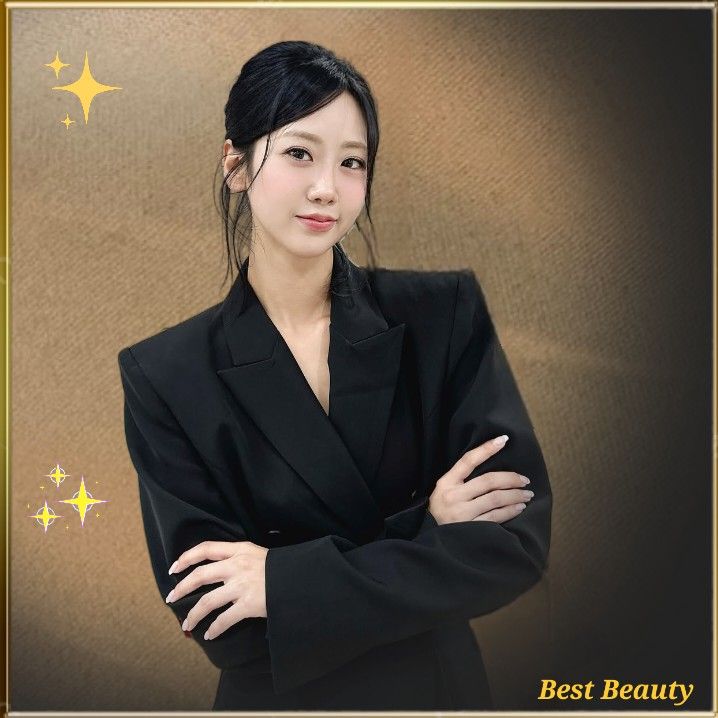 Recent activity shot of Kang Hyeyeon