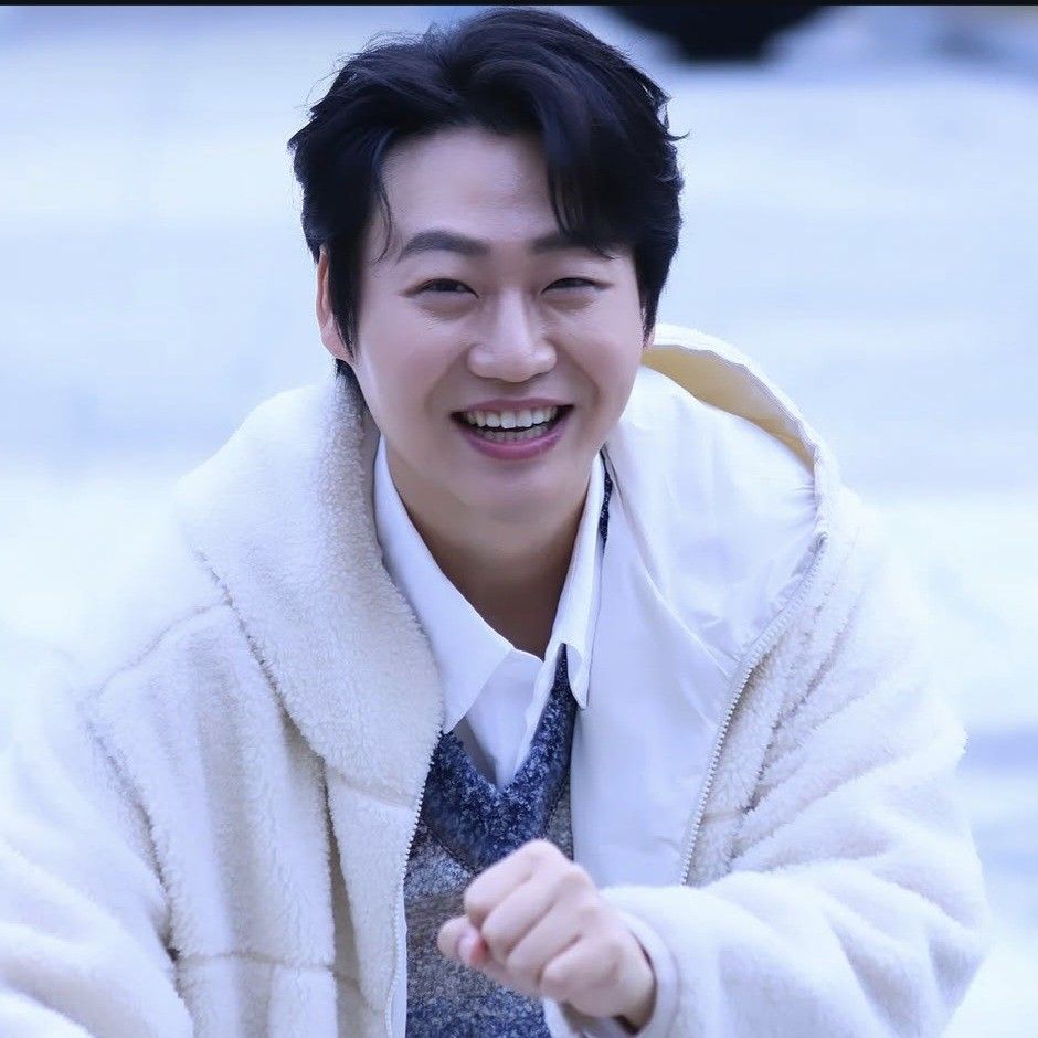 Latest photo of Min Soohyun