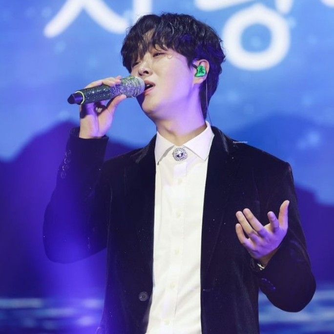 Latest photo of Song Minjun