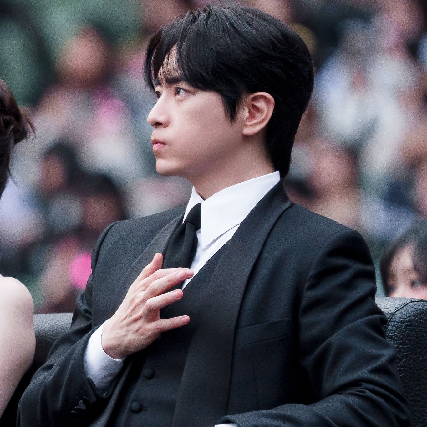 Behind-the-scenes cut of Lee Joonhyuk