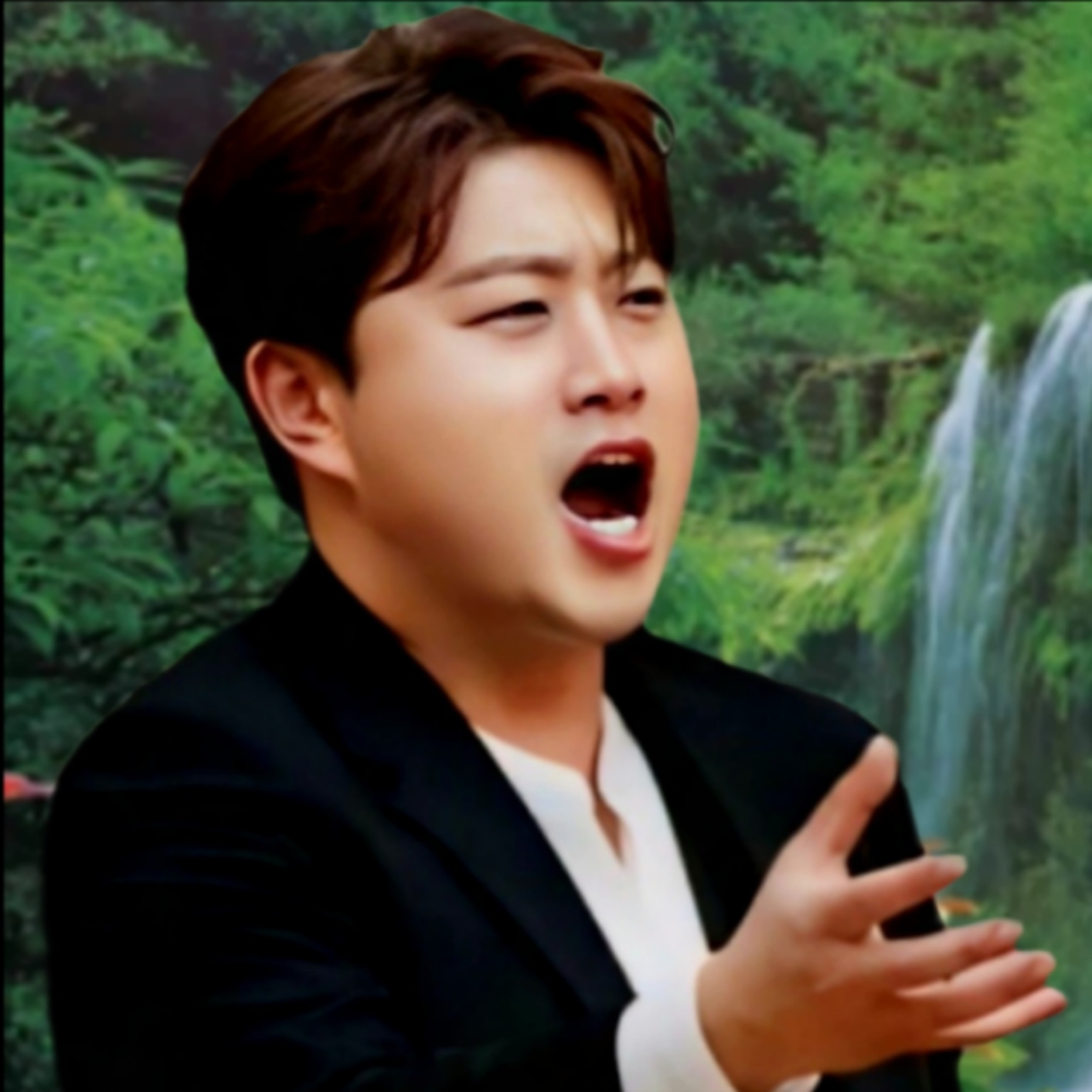 Recent activity shot of Kim Hojoong