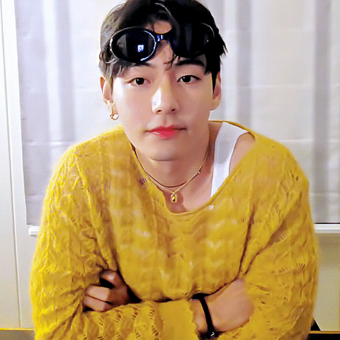 Recent activity shot of Kim Taehyung (V)