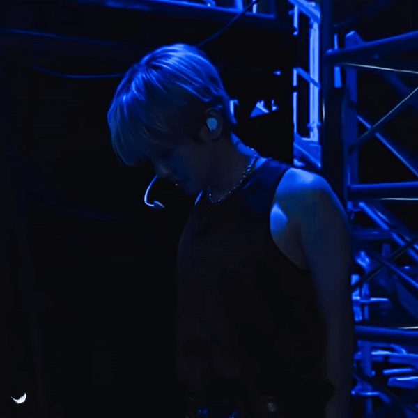 A moment captured by a fan of Yoon Soyang