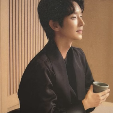 A moment captured by a fan of Lee Joongi