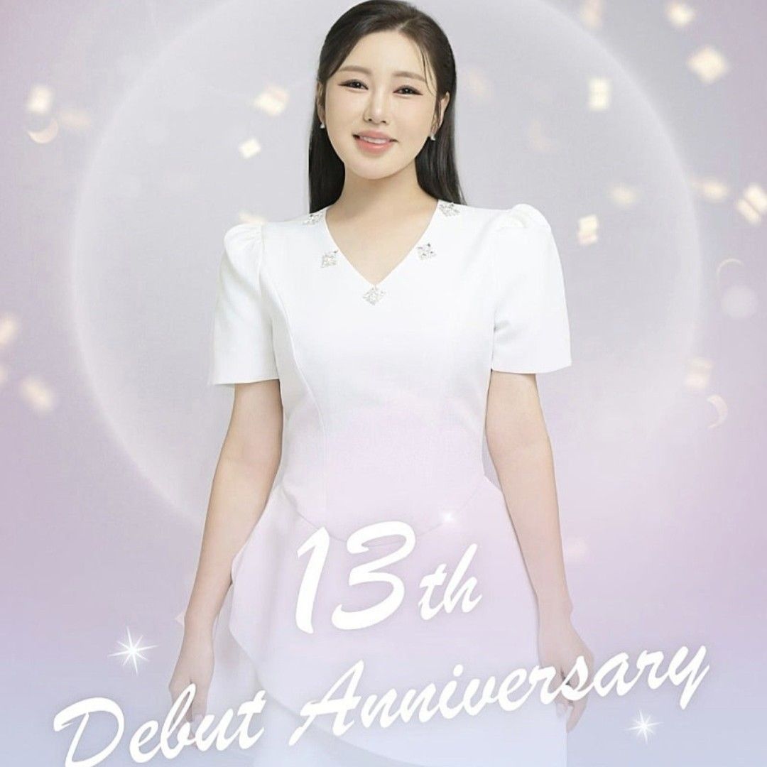 Foto terbaru dari Song Gain