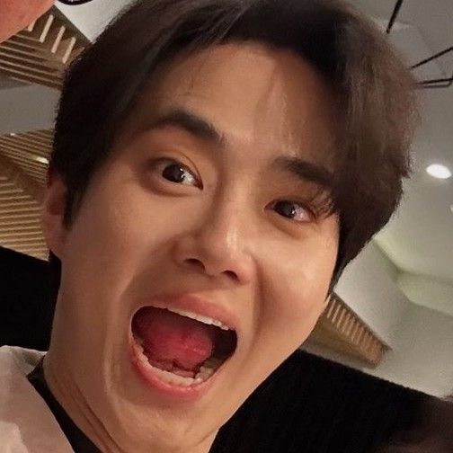 Latest photo of Suho