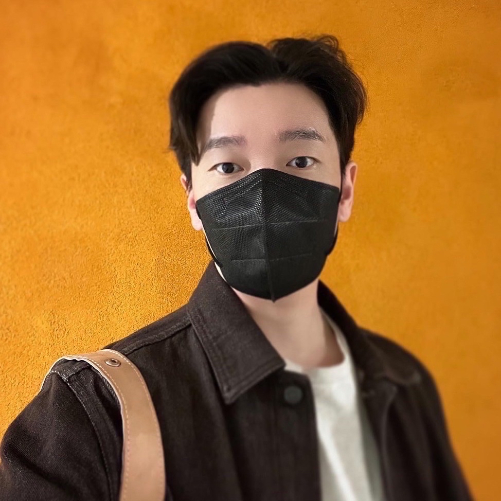 A moment captured by a fan of Cho Seungwoo 