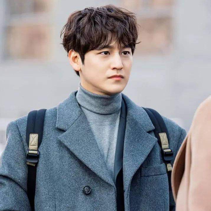 Momen yang diabadikan oleh penggemar Kim Bum