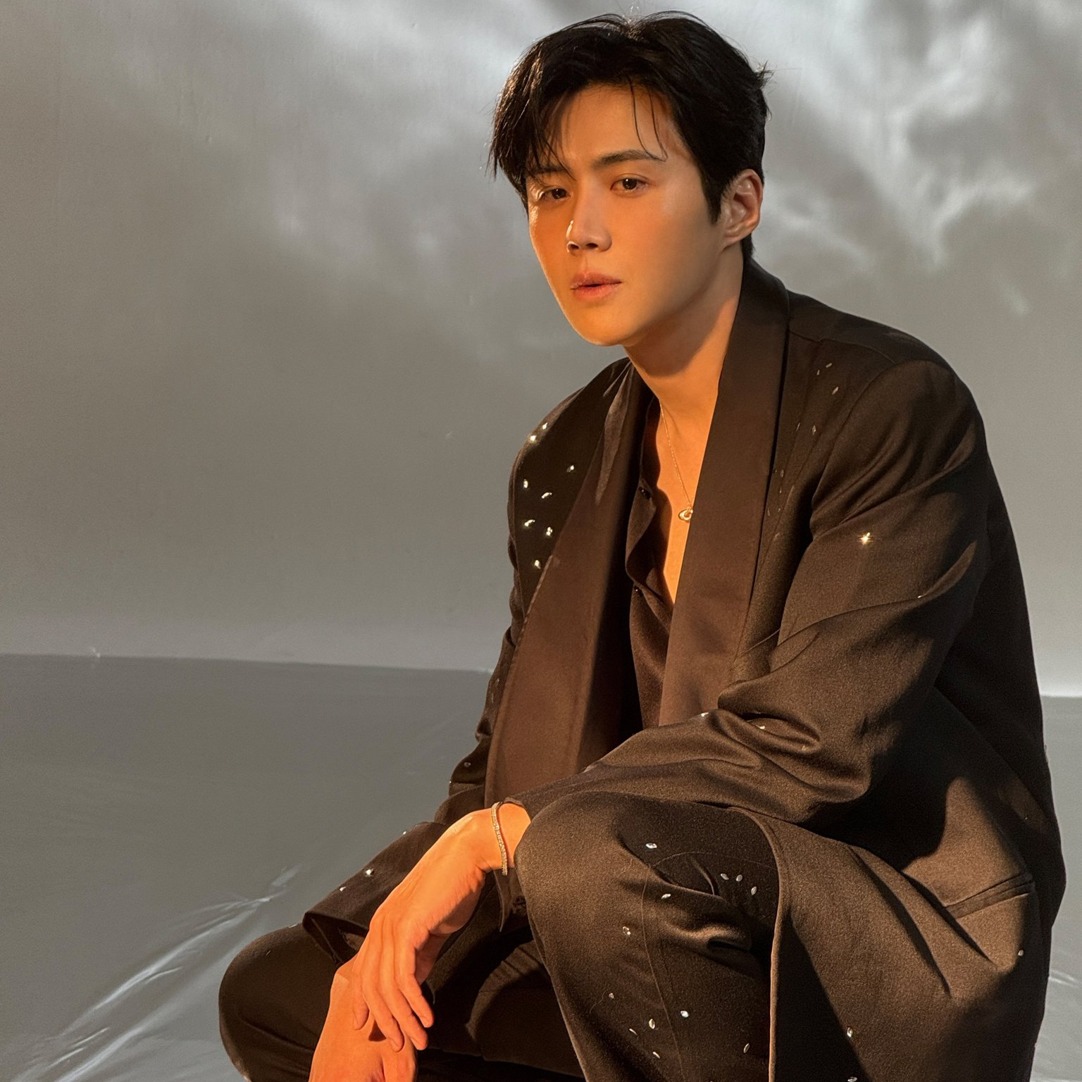 Behind-the-scenes cut of Kim Seonho