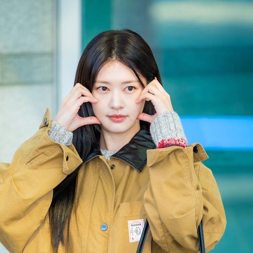 Recent activity shot of Jung Somin