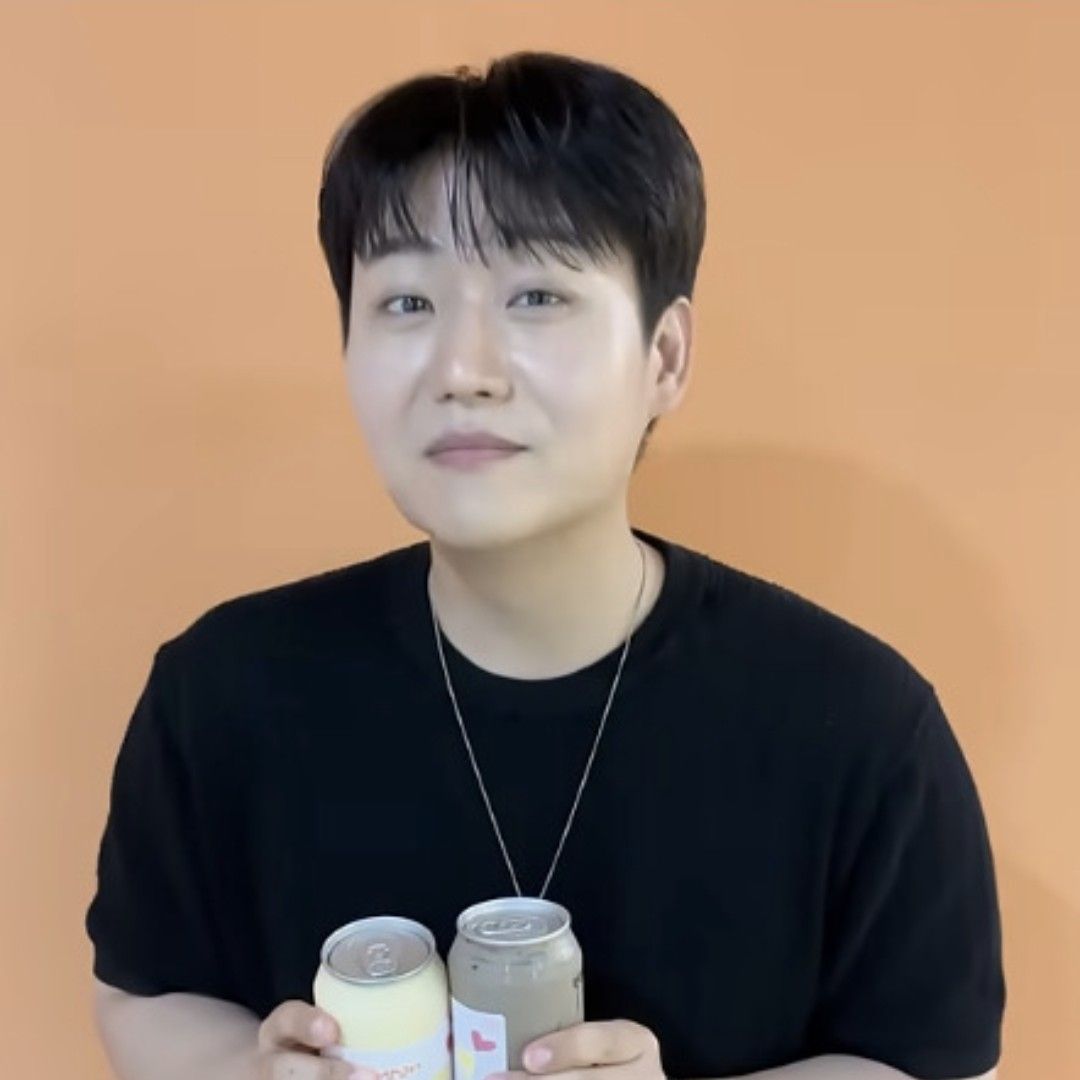 Behind-the-scenes cut of Min Soohyun