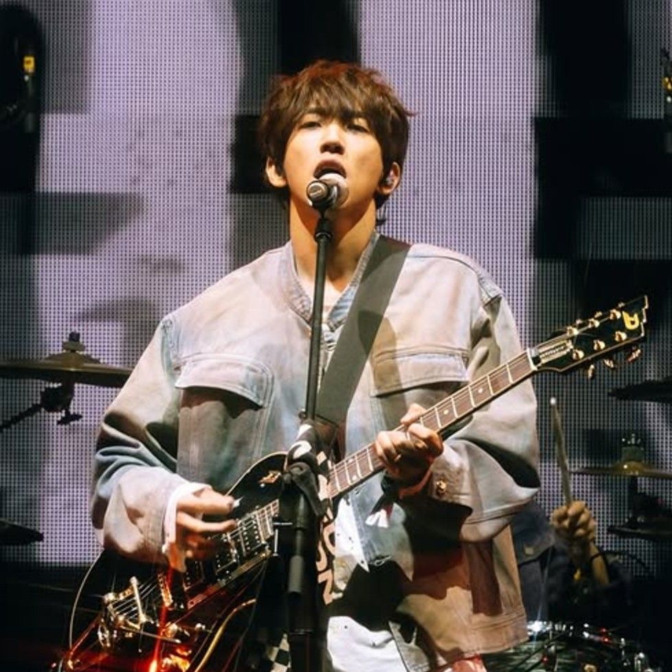 Behind-the-scenes cut of Lee Seungyoon