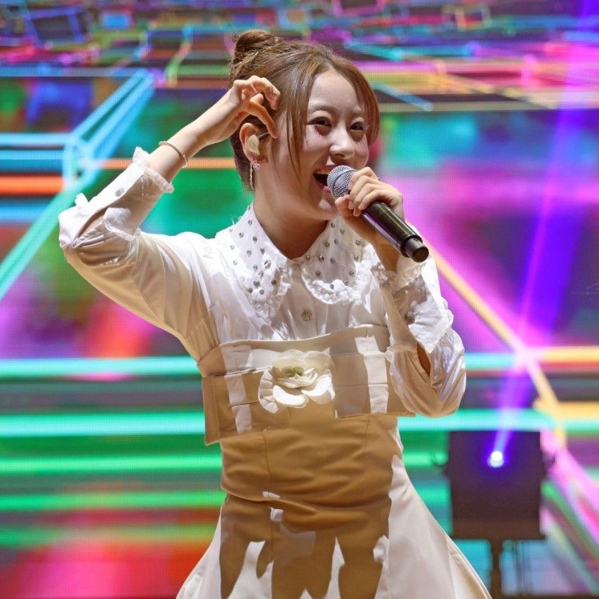 Latest photo of Oh Yujin
