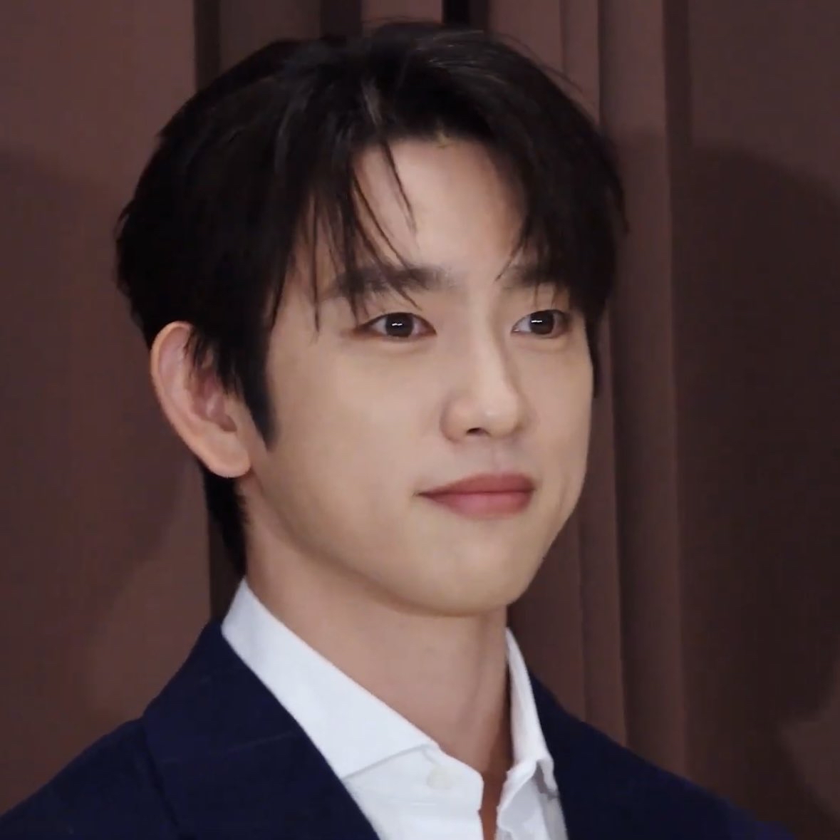 Momen yang diabadikan oleh penggemar Park Jinyoung