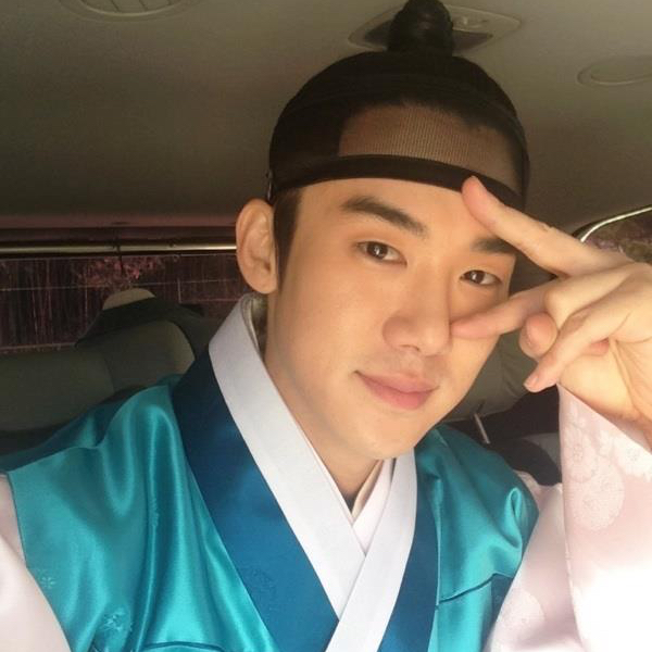 A moment captured by a fan of Yoo Yeonseok