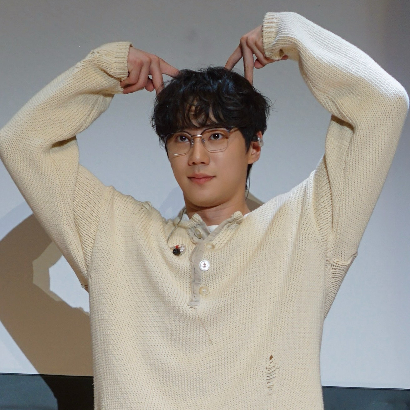 Recent activity shot of Lee Junyoung