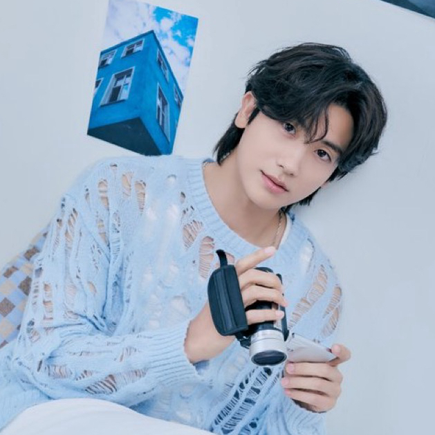 Recent activity shot of Park Hyungsik