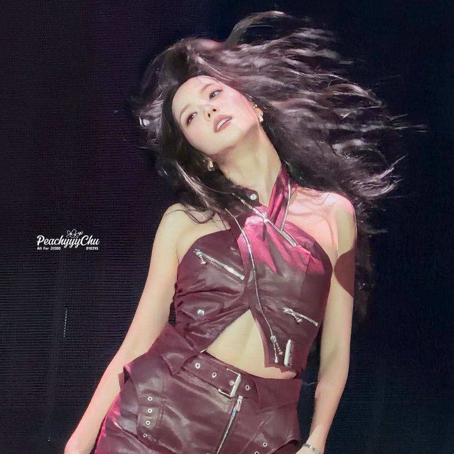 Recent activity shot of Jisoo (1995)