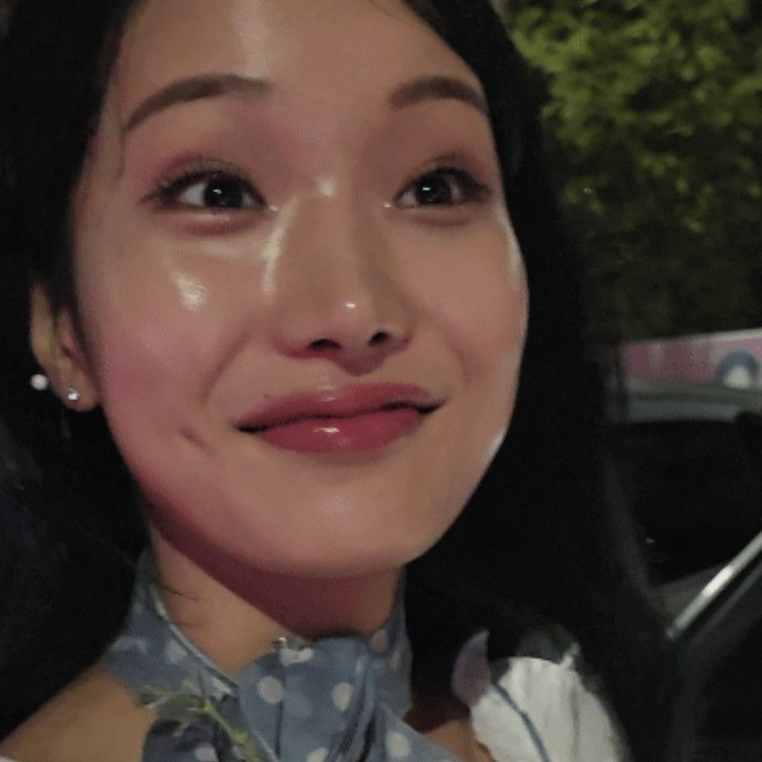 Recent activity shot of Kim Soyeon (2004)