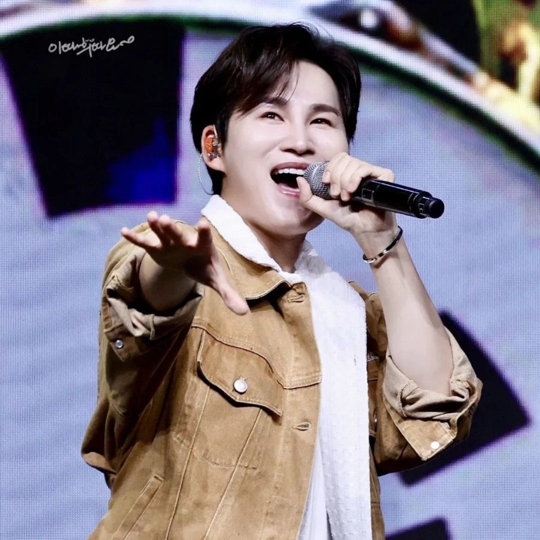 김희재의 비하인드 컷