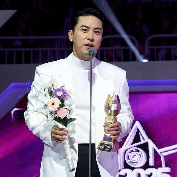 Foto kegiatan terbaru dari Jang Minho