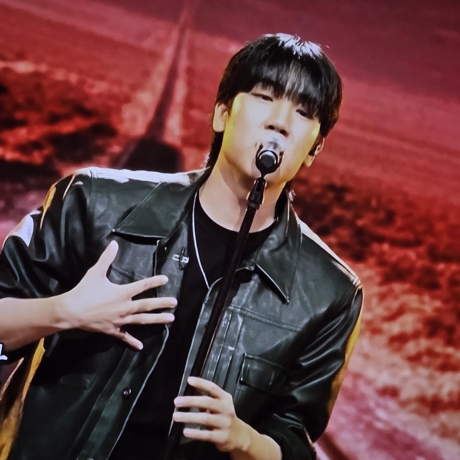 チェ・スホのビハインドカット